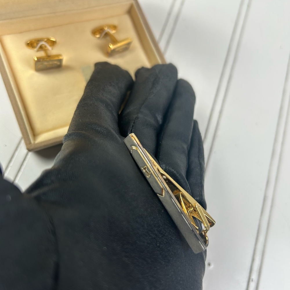 Celine Elegant Gold and Silver Cufflinks and Tie Clip - Picture 6 of 6